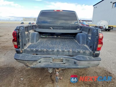 Zdjęcie 6 z 11 samochodu: 2005 CHEVROLET SILVERADO K1500 VIN:2GCEK13T451118611 - miniatura