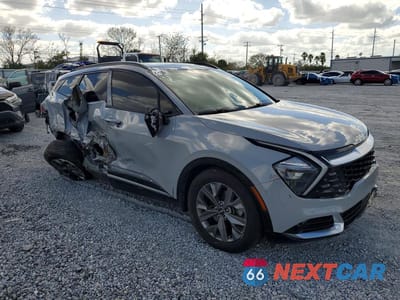 Czwarte zdjęcie samochodu z boku: 2023 KIA SPORTAGE SX VIN:5XYK43AF4PG107249 - miniatura