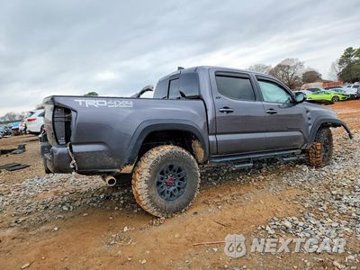 Trzecie zdjęcie samochodu z tyłu: 2021 TOYOTA TACOMA TRD OFF-ROAD VIN:5TFCZ5AN3MX258343 - miniatura