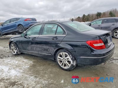 Drugie zdjęcie samochodu z przodu: 2012 MERCEDES-BENZ C 300 4MATIC VIN:WDDGF8BB8CF916586 - miniatura