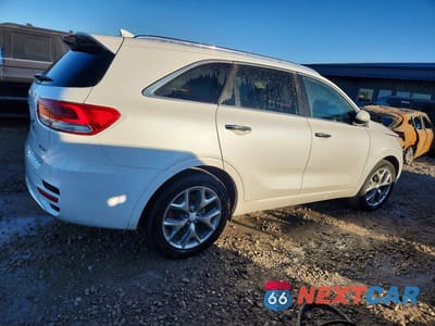 Trzecie zdjęcie samochodu z tyłu: 2017 KIA SORENTO VIN:5XYPK4A50HG194299 - miniatura
