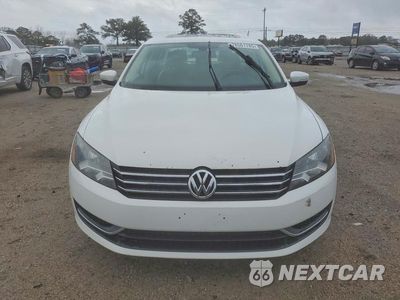 Piąte zdjęcie samochodu w środku: 2013 VOLKSWAGEN PASSAT SE VIN:1VWBP7A36DC002181 - miniatura
