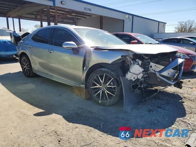 Czwarte zdjęcie samochodu z boku: 2023 TOYOTA CAMRY SE VIN:4T1T11AK0PU823901 - miniatura