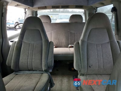 Zdjęcie 10 z 14 samochodu: 2000 CHEVROLET ASTRO VIN:1GNDM19W9YB106585 - miniatura