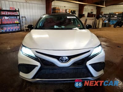 Piąte zdjęcie samochodu w środku: 2021 TOYOTA CAMRY XSE VIN:4T1K61AK2MU466097 - miniatura