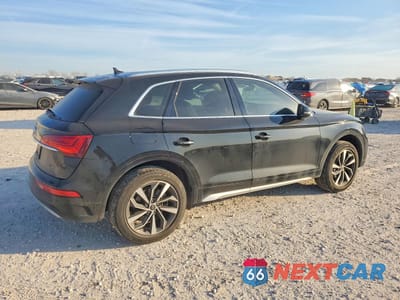 Trzecie zdjęcie samochodu z tyłu: 2021 AUDI Q5 PREMIUM VIN:WA1AAAFY3M2081147 - miniatura