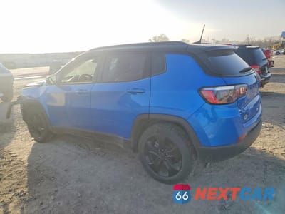 Drugie zdjęcie samochodu z przodu: 2021 JEEP COMPASS LATITUDE VIN:3C4NJCBBXMT505409 - miniatura