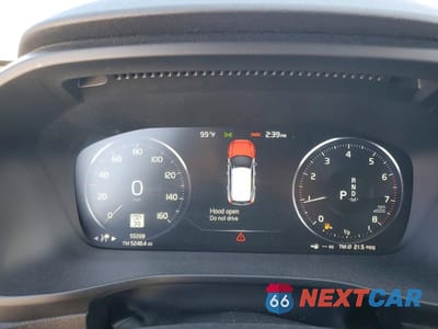 Zdjęcie 9 z 13 samochodu: 2021 VOLVO XC40 T5 INSCRIPTION VIN:YV4162UL2M2457791 - miniatura