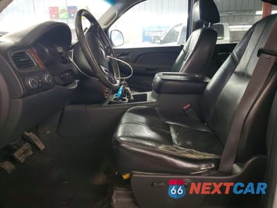 Zdjęcie 7 z 13 samochodu: 2007 CHEVROLET SILVERADO K1500 CREW CAB VIN:2GCEK13M671545476 - miniatura