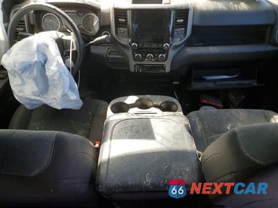 Zdjęcie 8 z 12 samochodu: 2024 RAM 2500 TRADESMAN VIN:3C6UR5CL8RG233425 - miniatura