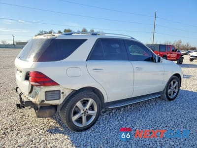 Trzecie zdjęcie samochodu z tyłu: 2018 MERCEDES-BENZ GLE 350 VIN:4JGDA5JB9JB156308 - miniatura