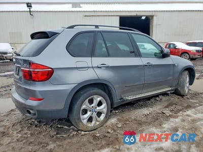 Trzecie zdjęcie samochodu z tyłu: 2012 BMW X5 XDRIVE35I VIN:5UXZV4C53CL761100 - miniatura
