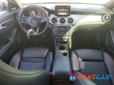 Zdjęcie 8 z 12 samochodu: 2016 MERCEDES-BENZ CLA 250 VIN:WDDSJ4EB5GN348032 - miniatura