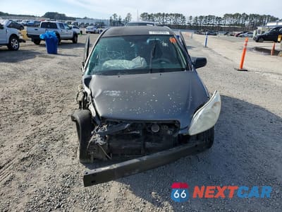 Piąte zdjęcie samochodu w środku: 2006 TOYOTA COROLLA MATRIX XR VIN:2T1KR32E56C623671 - miniatura