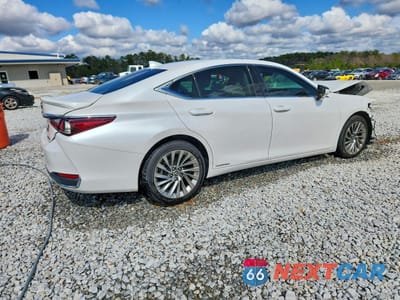 Trzecie zdjęcie samochodu z tyłu: 2021 LEXUS ES 300H ULTRA LUXURY VIN:58AFA1C12MU002692 - miniatura
