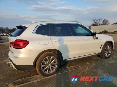 Trzecie zdjęcie samochodu z tyłu: 2018 BMW X3 XDRIVE30I VIN:5UXTR9C56JLD90053 - miniatura