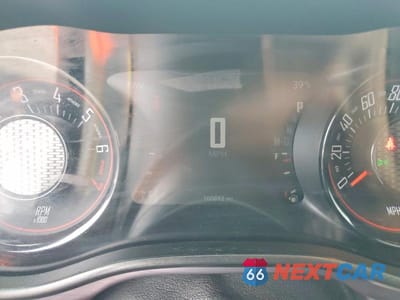 Zdjęcie 9 z 11 samochodu: 2018 DODGE CHALLENGER SXT VIN:2C3CDZAG0JH260272 - miniatura