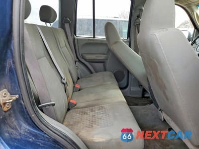 Zdjęcie 11 z 13 samochodu: 2005 JEEP LIBERTY SPORT VIN:1J4GL48K35W683362 - miniatura