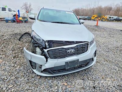 Piąte zdjęcie samochodu w środku: 2019 KIA SORENTO L VIN:5XYPG4A32KG498502 - miniatura