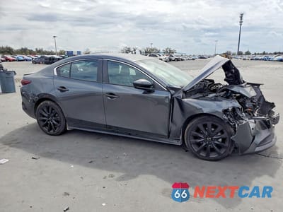 Czwarte zdjęcie samochodu z boku: 2025 MAZDA 3 SELECT SPORT VIN:3MZBPABM8SM464404 - miniatura