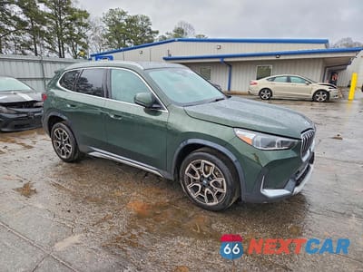 Czwarte zdjęcie samochodu z boku: 2025 BMW X1 XDRIVE28I VIN:WBX73EF08S5180539 - miniatura