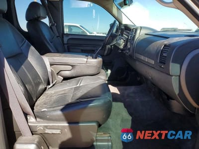 Zdjęcie 7 z 12 samochodu: 2011 GMC SIERRA C1500 SLE VIN:1GTR1VE07BZ253180 - miniatura