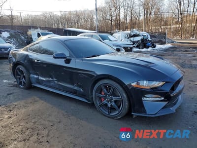 Czwarte zdjęcie samochodu z boku: 2019 FORD MUSTANG GT VIN:1FA6P8CFXK5105824 - miniatura