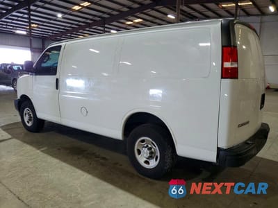 Drugie zdjęcie samochodu z przodu: 2021 CHEVROLET EXPRESS 2500 CARGO ** CLN TITLE * PRI FLEET ** VIN:1GCWGAFP4M1175481 - miniatura