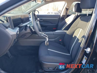 Zdjęcie 7 z 12 samochodu: 2025 HYUNDAI SONATA SEL VIN:KMHL64JA3SA516808 - miniatura