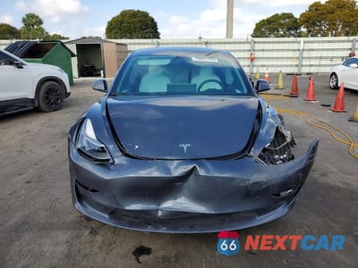 Piąte zdjęcie samochodu w środku: 2023 TESLA MODEL 3 VIN:5YJ3E1EA7PF383405 - miniatura