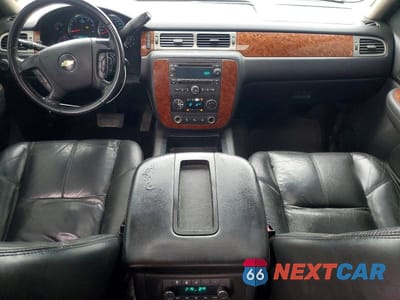Zdjęcie 8 z 14 samochodu: 2007 CHEV TAHOE VIN:1GNFC13027R143998 - miniatura