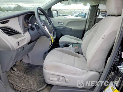 Zdjęcie 7 z 13 samochodu: 2017 TOYOTA SIENNA LE VIN:5TDKZ3DC5HS824573 - miniatura