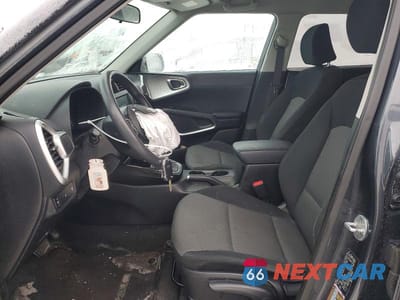 Zdjęcie 7 z 12 samochodu: 2020 KIA SOUL LX VIN:KNDJ23AU1L7098162 - miniatura