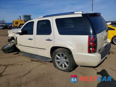 Drugie zdjęcie samochodu z przodu: 2013 GMC YUKON DENALI VIN:1GKS2EEFXDR249506 - miniatura