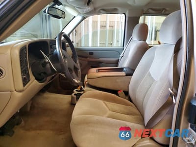 Zdjęcie 7 z 11 samochodu: 2004 CHEVROLET SILVERADO K1500 VIN:2GCEK19V541261378 - miniatura