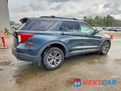 Trzecie zdjęcie samochodu z tyłu: 2022 FORD EXPLORER XLT VIN:1FMSK8DH1NGB28873 - miniatura