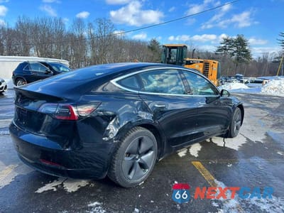 Trzecie zdjęcie samochodu z tyłu: 2018 TESLA MODEL 3 VIN:5YJ3E1EA9JF056690 - miniatura