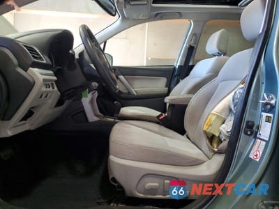Zdjęcie 7 z 12 samochodu: 2016 SUBARU FORESTER 2.5I PREMIUM VIN:JF2SJADC0GH518333 - miniatura