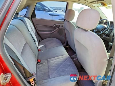 Zdjęcie 10 z 12 samochodu: 2001 FORD FOCUS SE VIN:1FAFP34391W372548 - miniatura