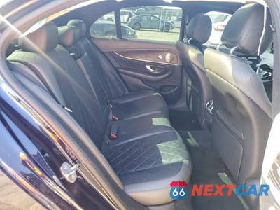 Zdjęcie 10 z 12 samochodu: 2018 MERCEDES-BENZ E 300 VIN:WDDZF4JB9JA360530 - miniatura