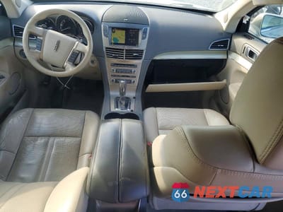 Zdjęcie 8 z 12 samochodu: 2010 LINCOLN MKT VIN:2LMHJ5FRXABJ18558 - miniatura