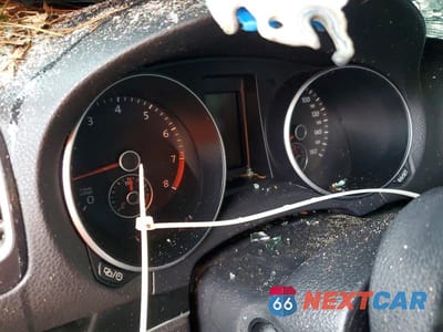 Zdjęcie 9 z 13 samochodu: 2013 VOLKSWAGEN GTI VIN:WVWHV7AJ1DW007112 - miniatura