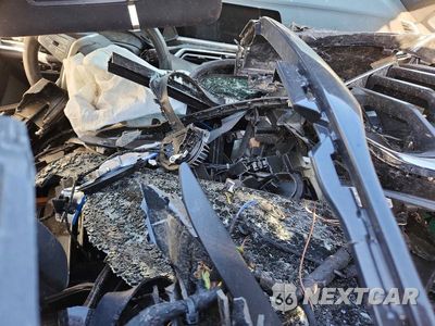 Zdjęcie 8 z 13 samochodu: 2022 BMW M850XI VIN:WBABC4C07NCH82337 - miniatura