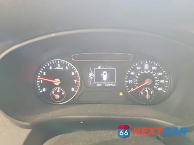 Zdjęcie 9 z 13 samochodu: 2016 KIA SORENTO LX VIN:5XYPG4A35GG095525 - miniatura