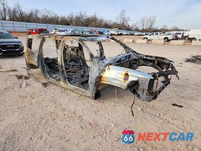 Czwarte zdjęcie samochodu z boku: 2022 JEEP WAGONEER SERIES I VIN:1C4SJVATXNS206790 - miniatura