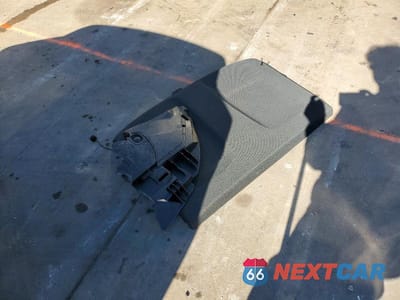 Zdjęcie 13 z 13 samochodu: 2025 VOLVO XC40 PLUS VIN:YV4L12UC4S2514254 - miniatura