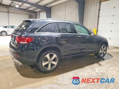 Trzecie zdjęcie samochodu z tyłu: 2020 MERCEDES-BENZ GLC 300 4MATIC VIN:WDC0G8EB7LF712036 - miniatura