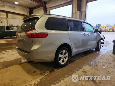 Trzecie zdjęcie samochodu z tyłu: 2015 TOYOTA SIENNA LE 8-PASSENGER VIN:5TDKK3DC1FS541038 - miniatura