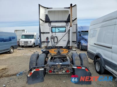 Zdjęcie 6 z 10 samochodu: 2016 VOLVO VN VNL VIN:4V4N39TG1GN965588 - miniatura