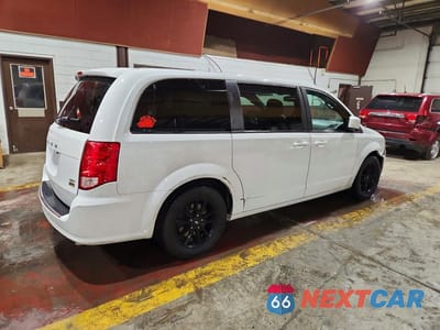Trzecie zdjęcie samochodu z tyłu: 2019 DODGE GRAND CARAVAN GT VIN:2C4RDGEG6KR769752 - miniatura